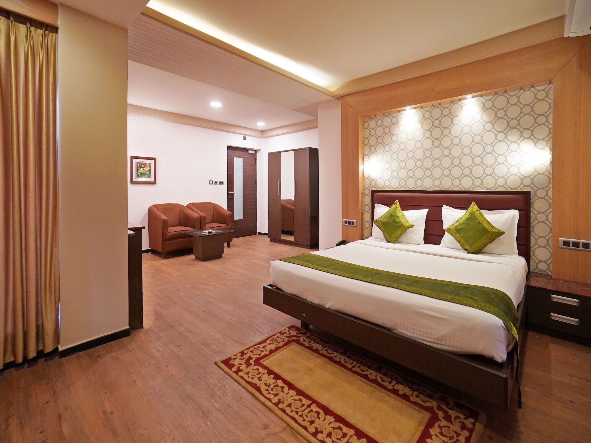 Gold Coast Beach Resort Пури Екстериор снимка